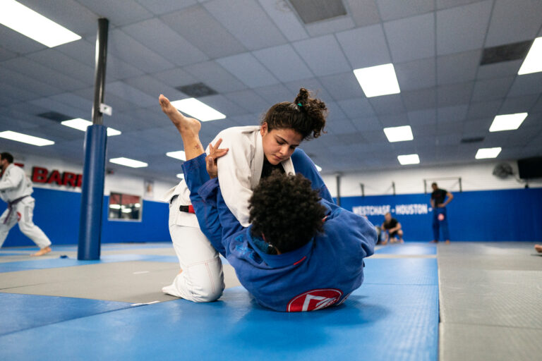 training bjj and self defense on class